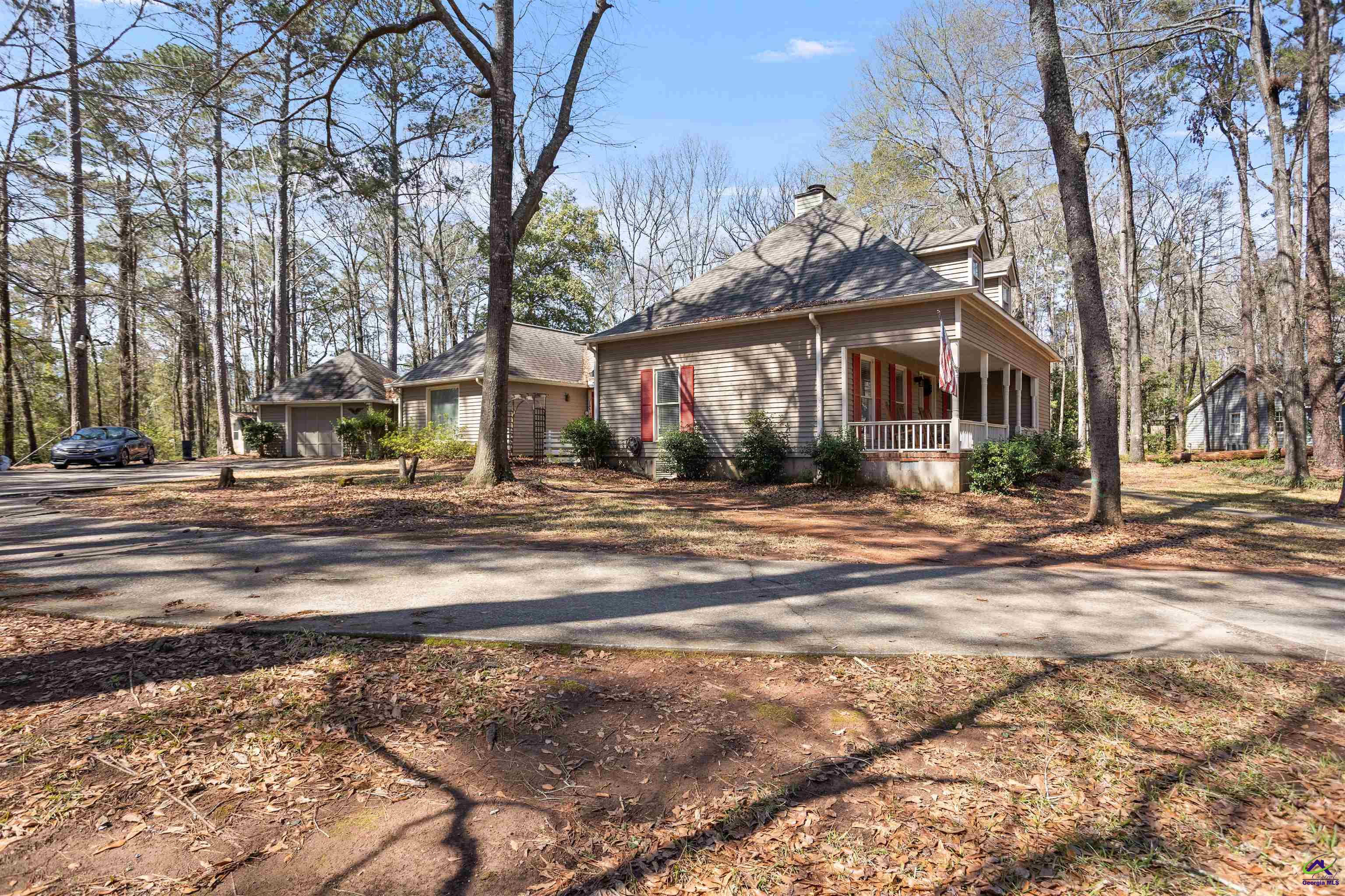 510 Folkstone Place Property Photo 3