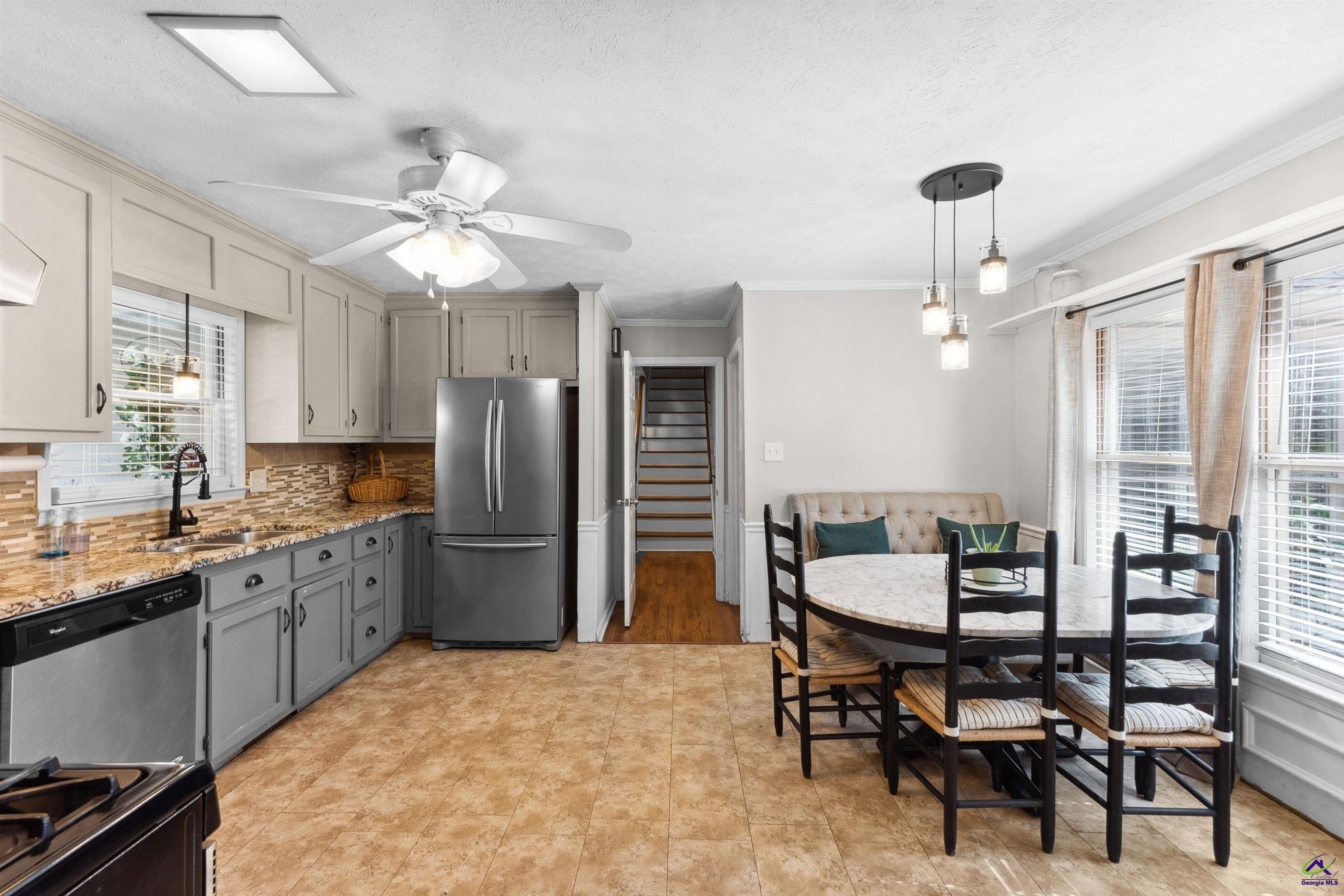 510 Folkstone Place Property Photo 10