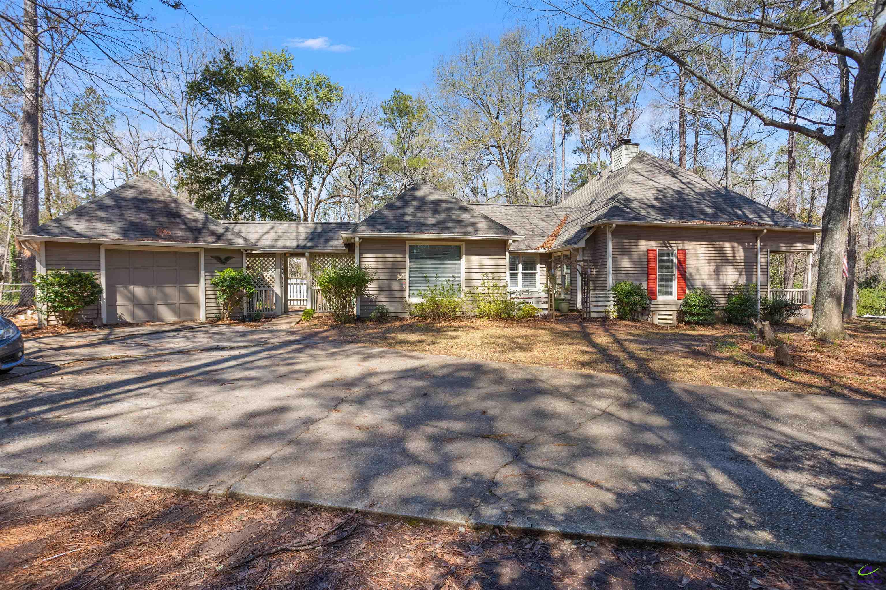 510 Folkstone Place Property Photo 33