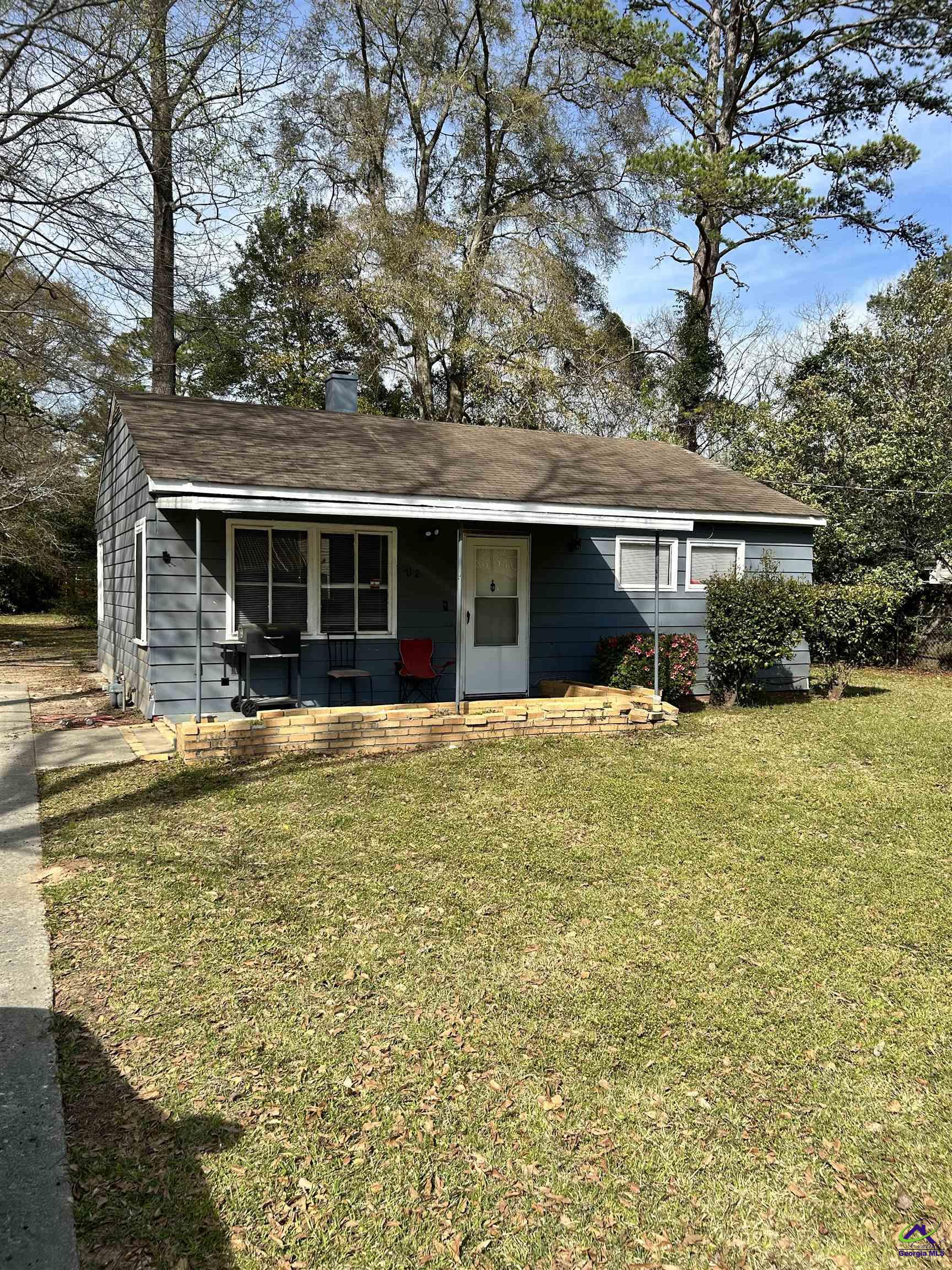 712 Courtland Avenue Property Photo