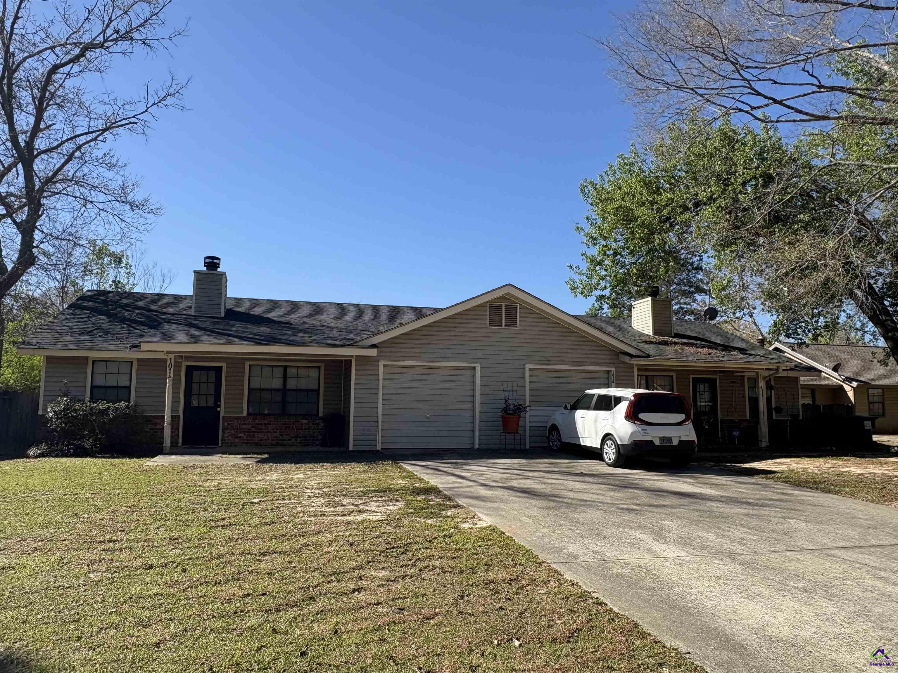 101 Sherwood Road Property Photo