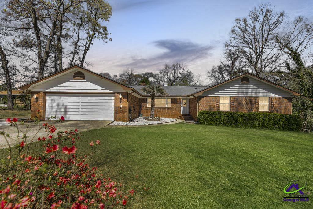 1710 Green Street Property Photo 1