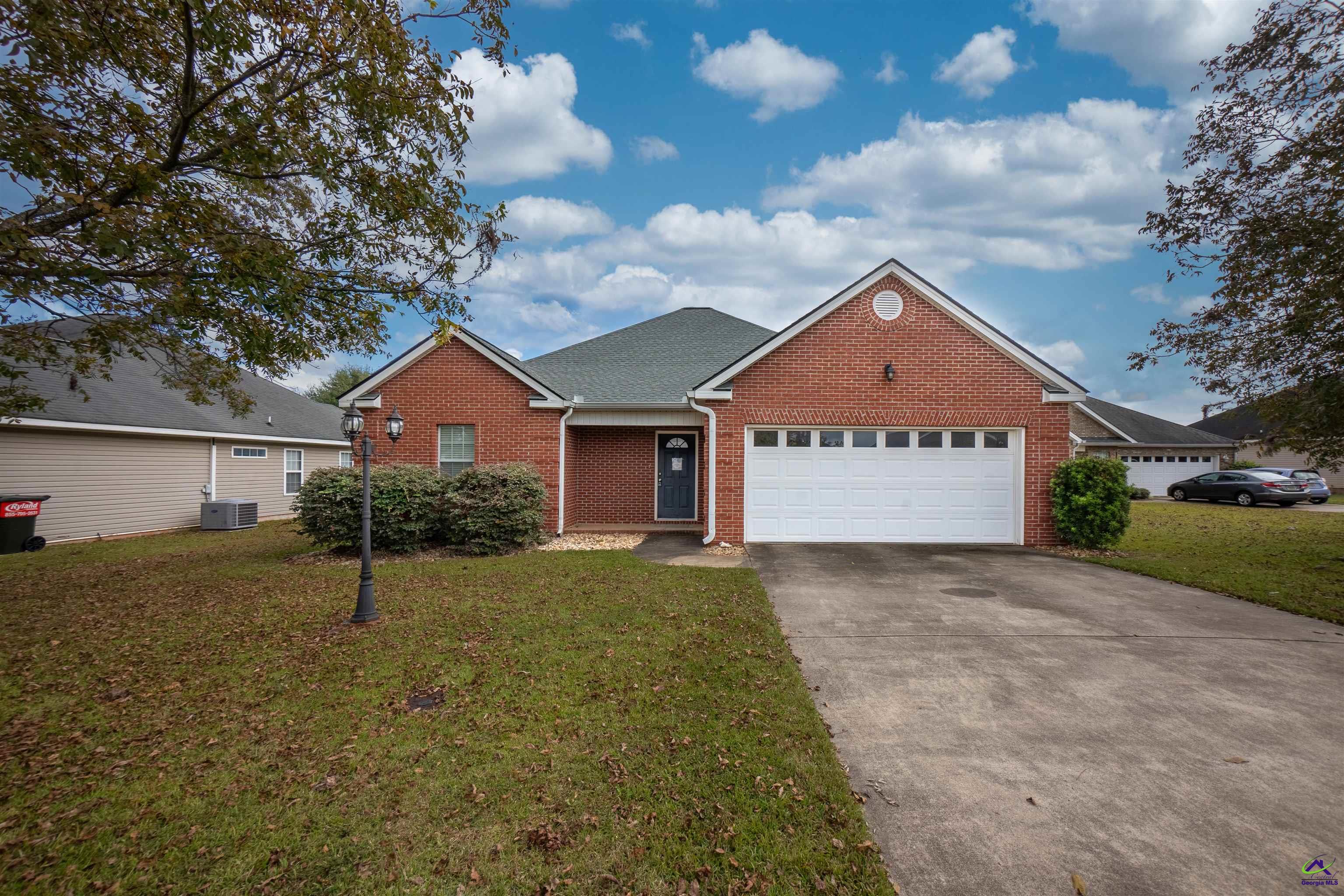 109 Oldfield Court Property Photo