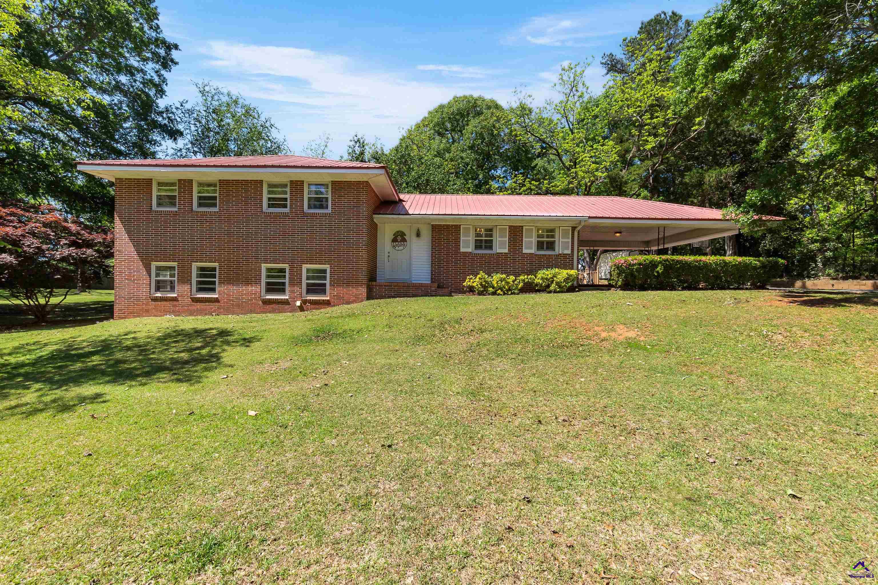 82 Pineview Circle Property Photo 1