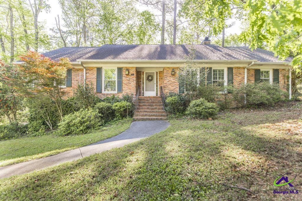 1933 Birchwood Drive Property Photo 1