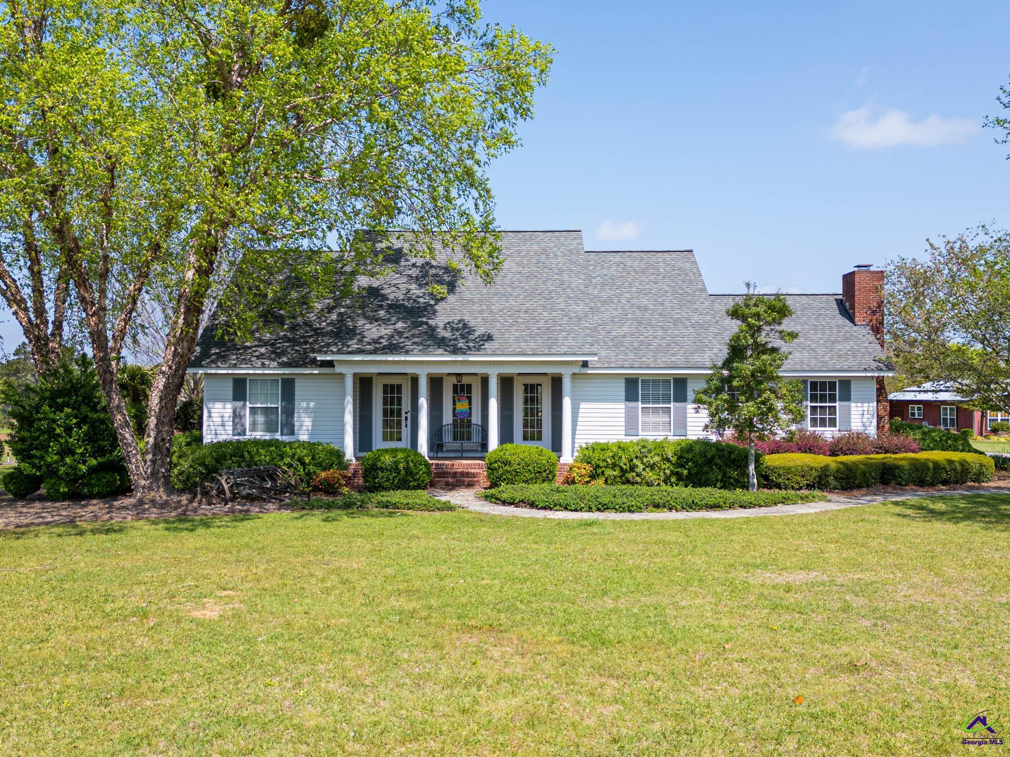 564 Columbus Highway Property Photo