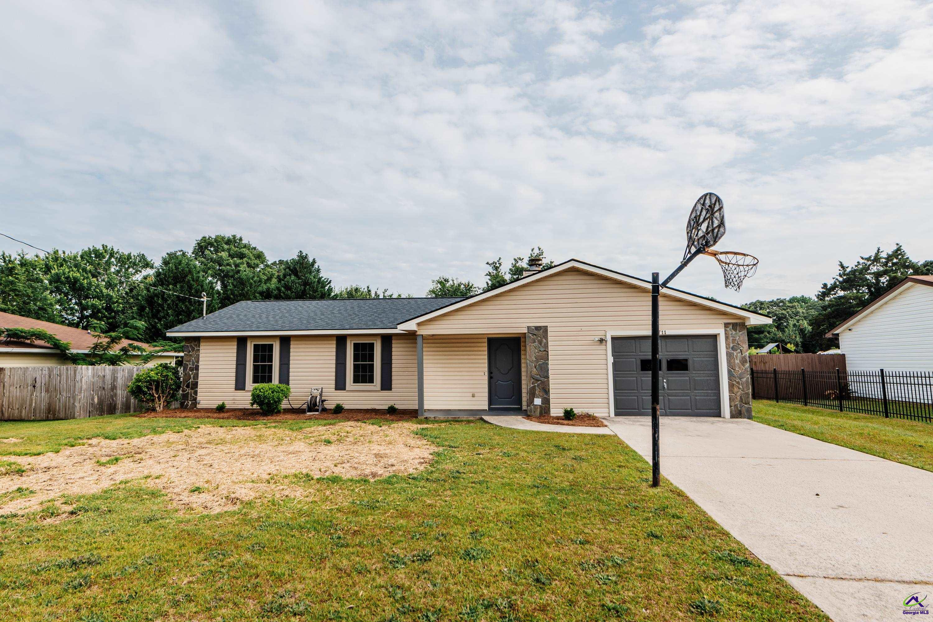 711 Fieldstone Road Property Photo 1