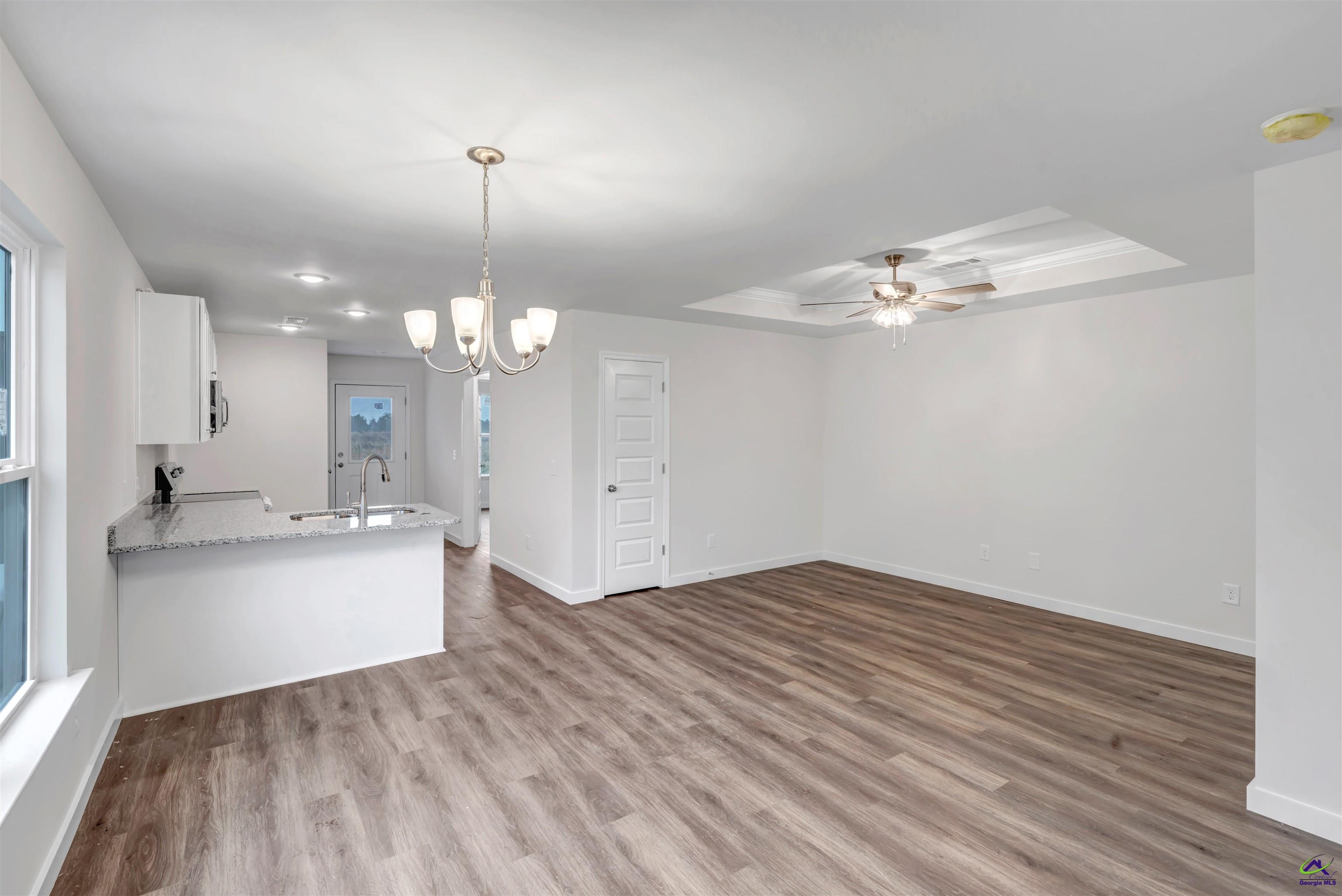 701-704 Castle Court Property Photo 6