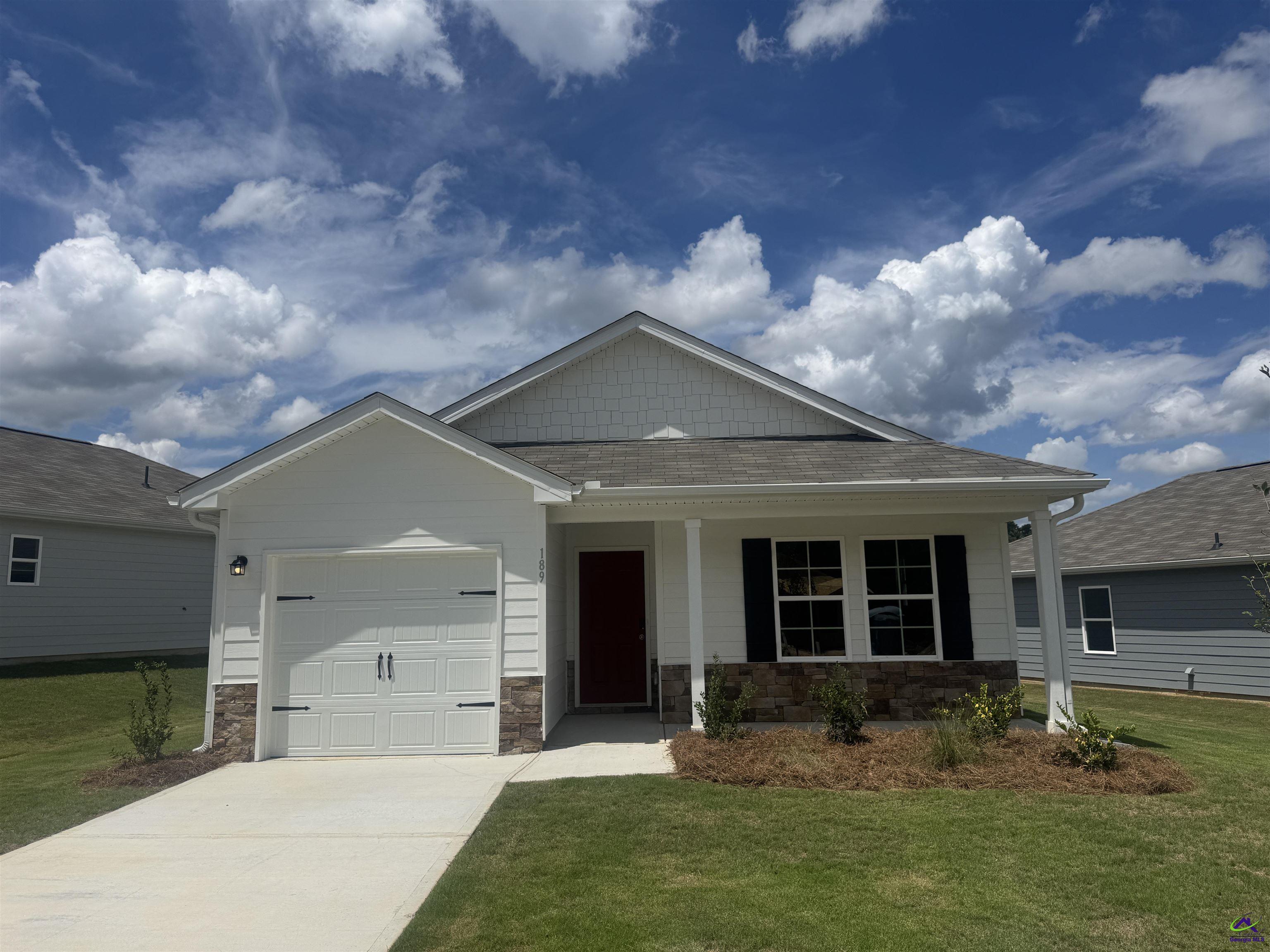 189 Lochwolde Drive Property Photo 1