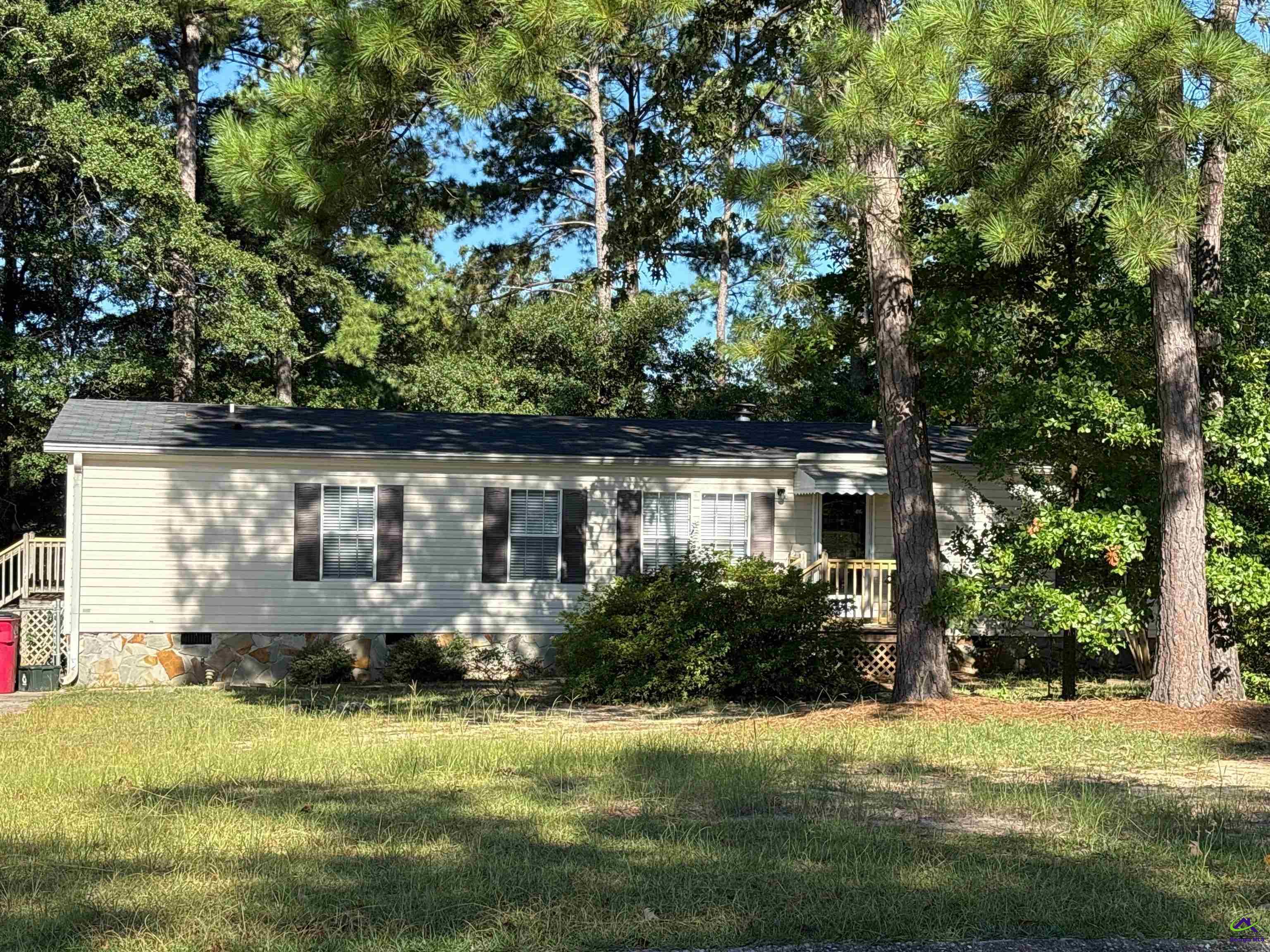 137 Alview Property Photo 1