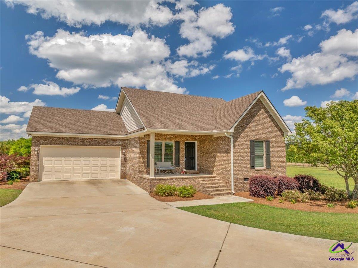 548 Columbus Highway Property Photo 1