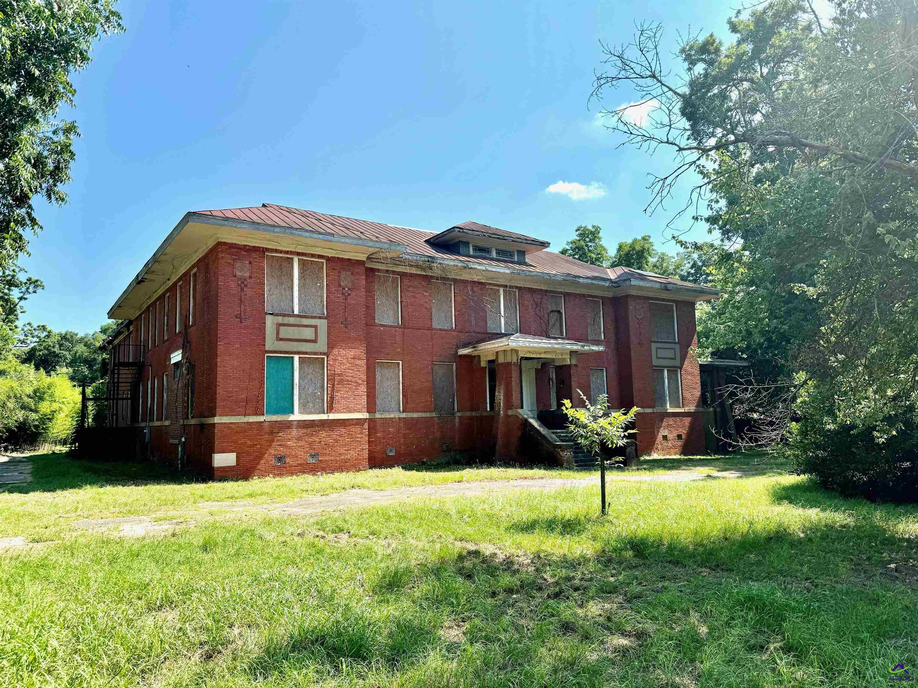 130 W Dodson Street Property Photo 1
