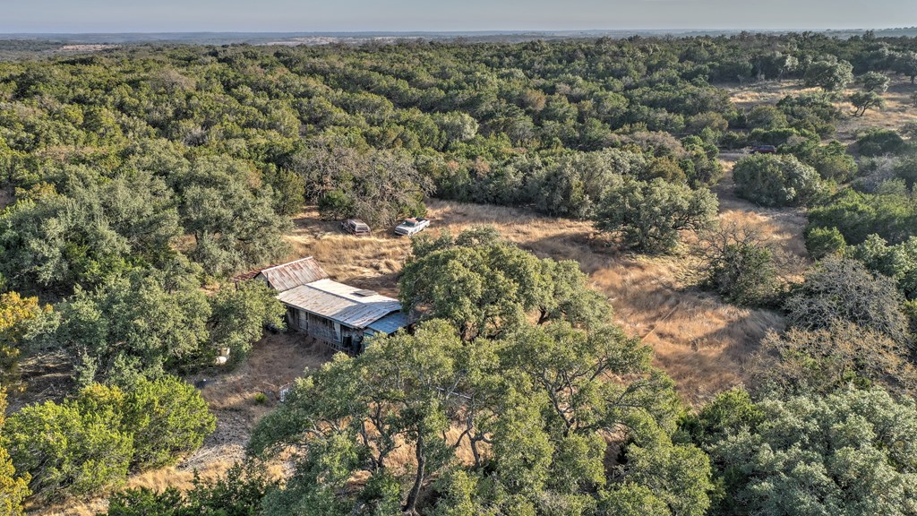 438 Yellowstone Lane Property Photo 4