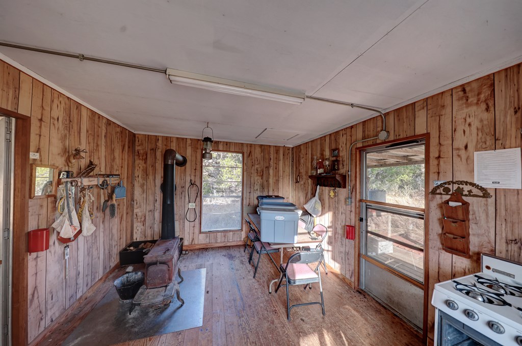 438 Yellowstone Lane Property Photo 20