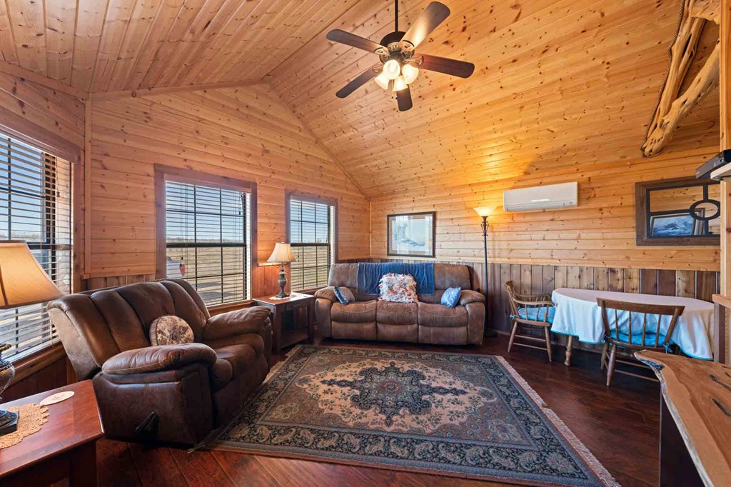 19415 Fm 2093 Property Photo 23