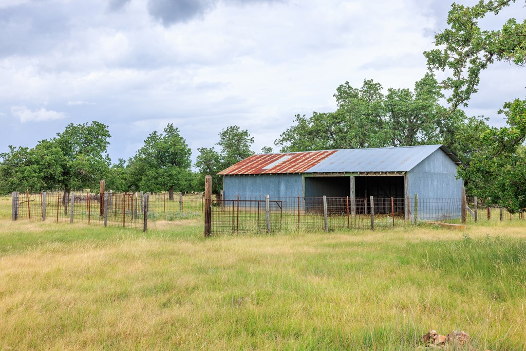 11453 N Us Hwy 87 Property Photo 38