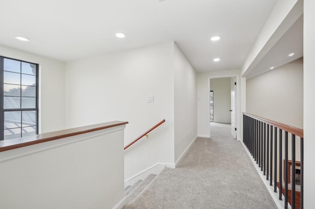 502 Oakland Hills Lane Property Photo 33
