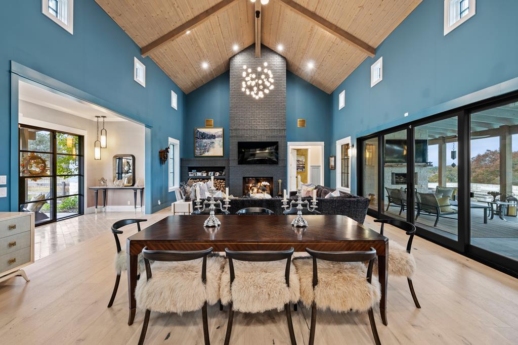 120 Fabelhaft Circle Property Photo 10