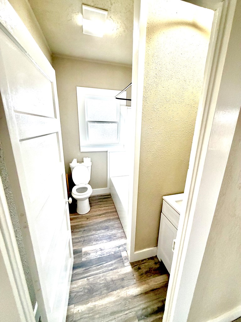 424 E Pontotoc Property Photo 6
