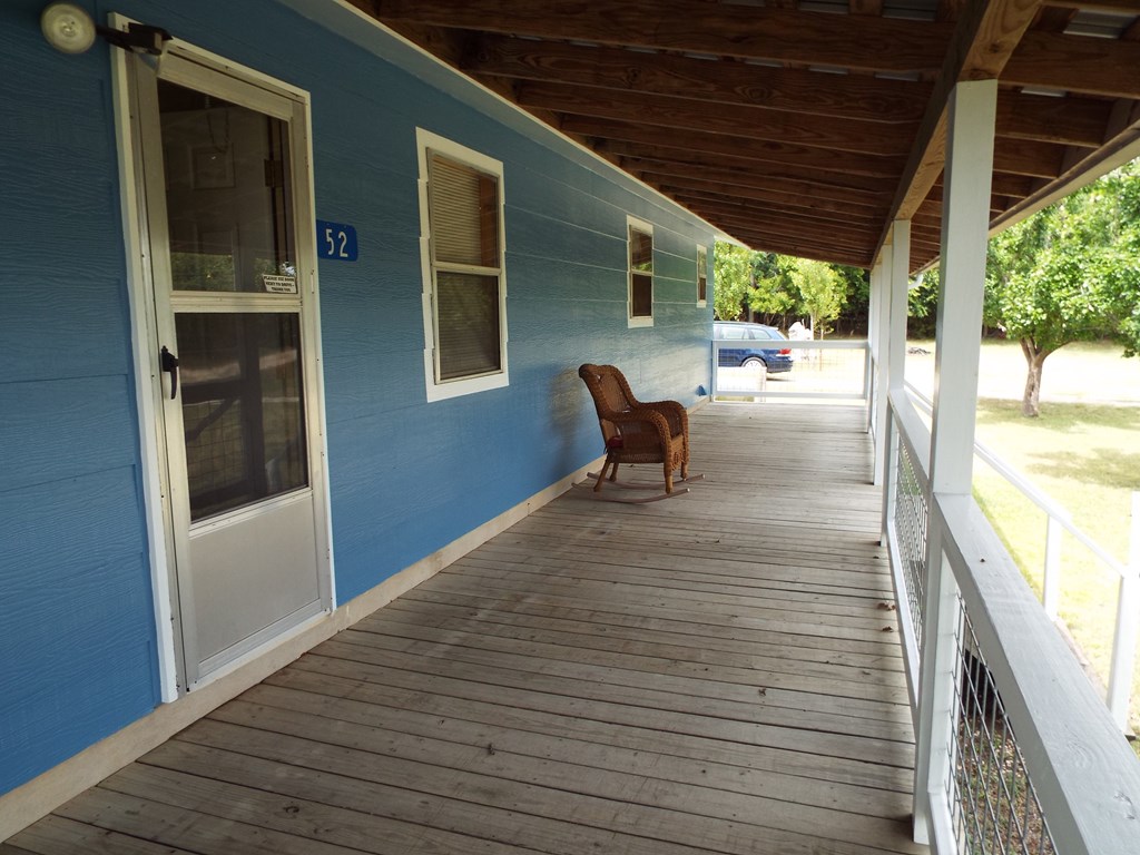 52 Meadows Ln Property Photo 3