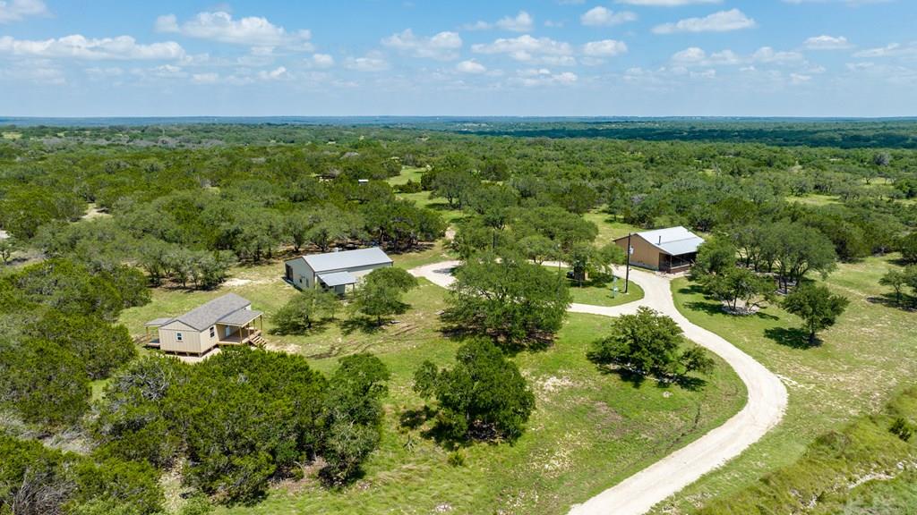221 Coyote Trail Property Photo