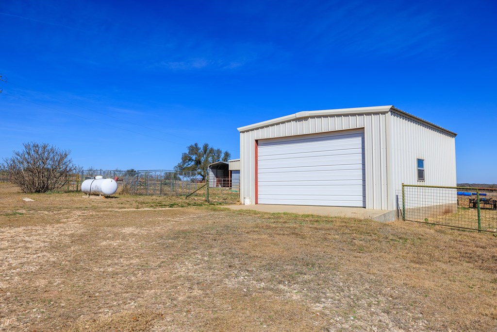 2020 Wendel Rd Property Photo 5