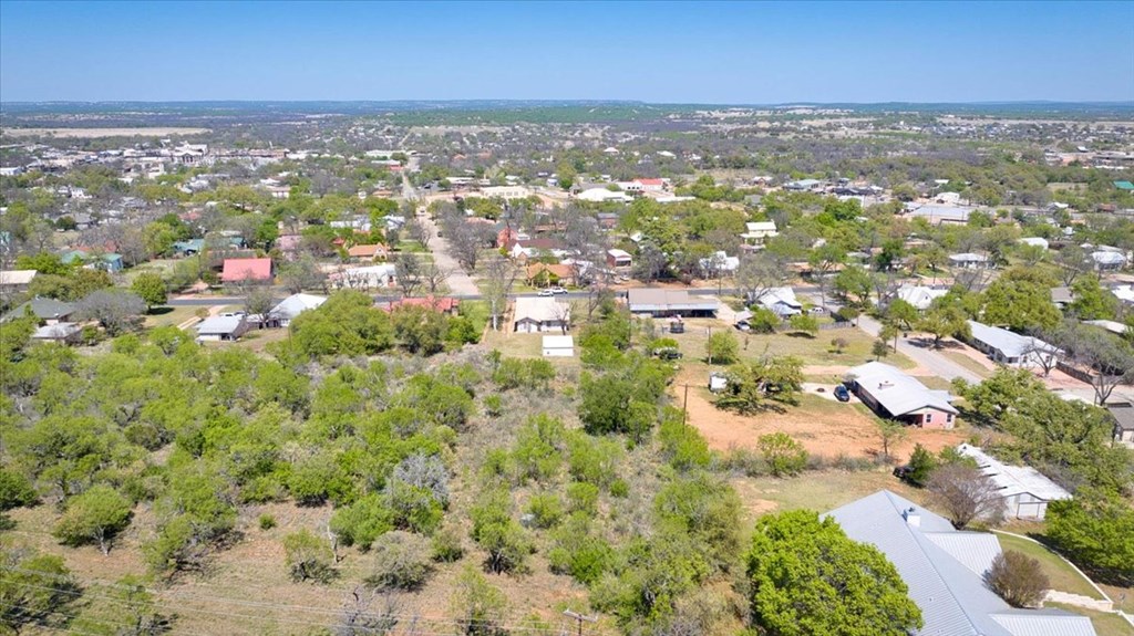 205 E Rainey Property Photo 29