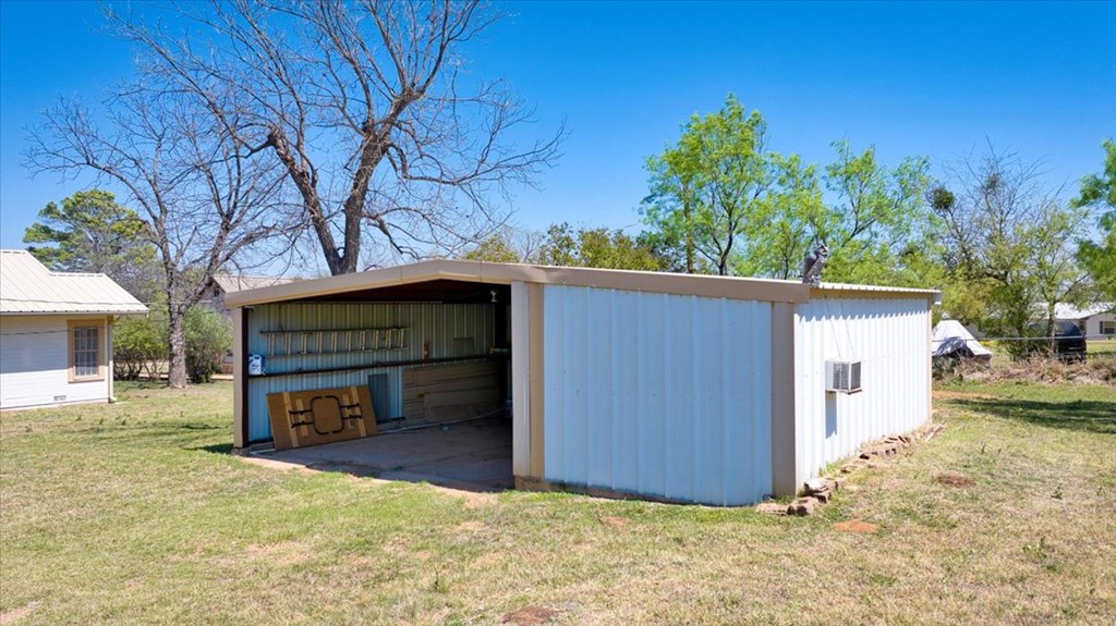 205 E Rainey Property Photo 34
