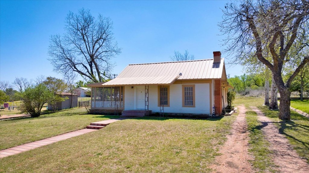 205 E Rainey Property Photo 37