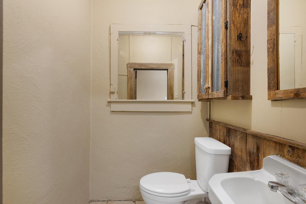 807 Main St Property Photo 12