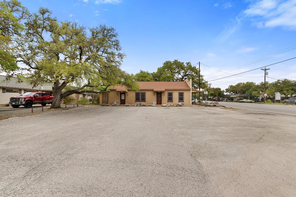 807 Main St Property Photo 16