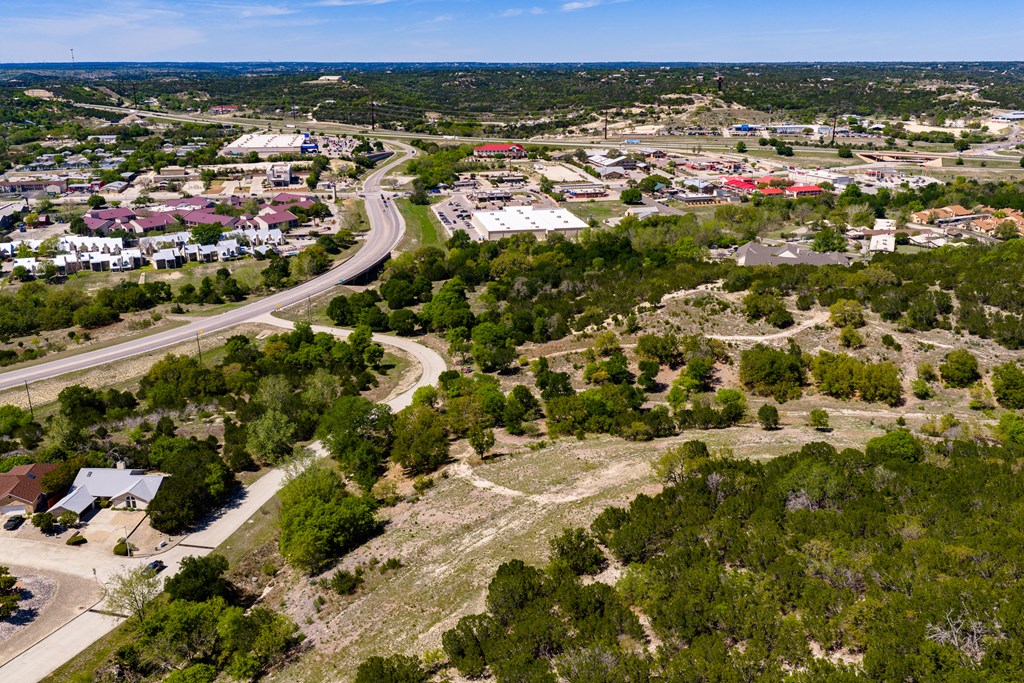 2210 Stoneledge Property Photo 8