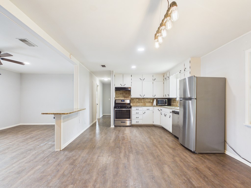 207 Skylark Property Photo 8