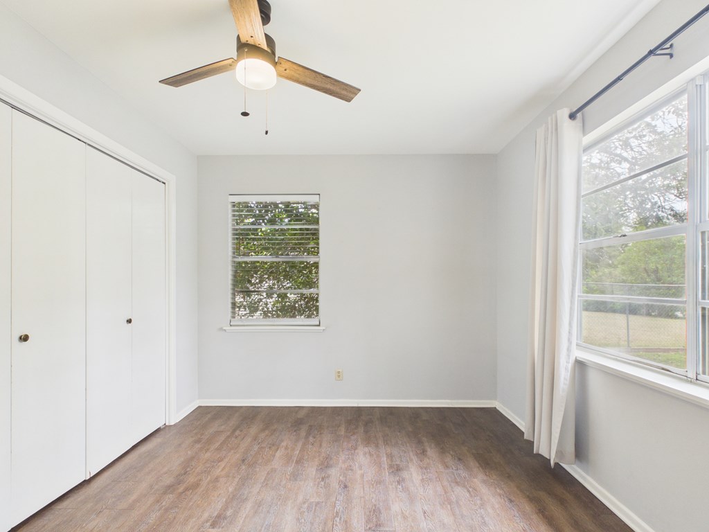 207 Skylark Property Photo 13