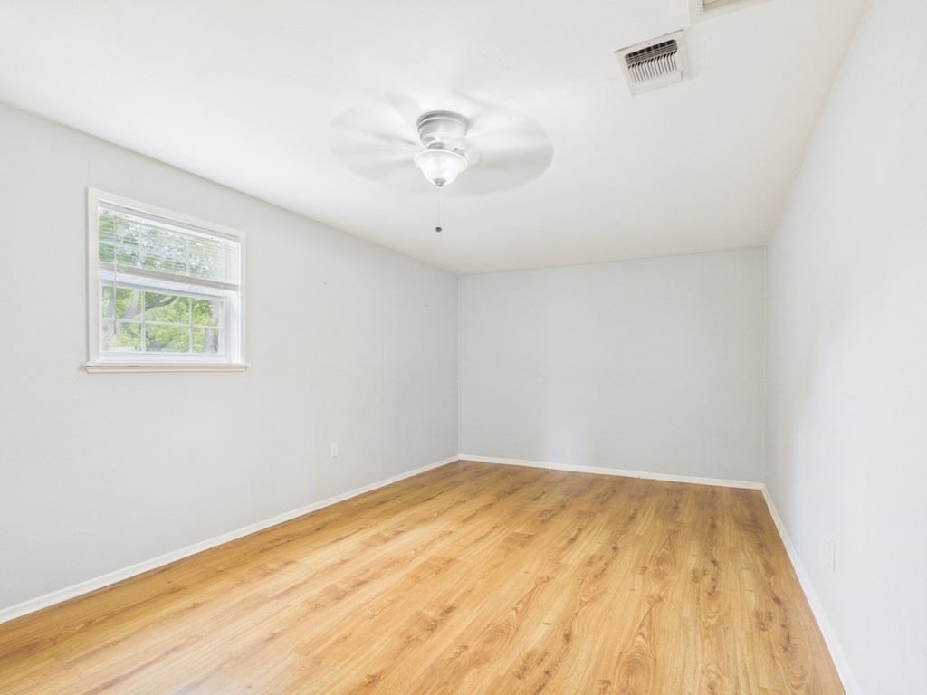 207 Skylark Property Photo 15