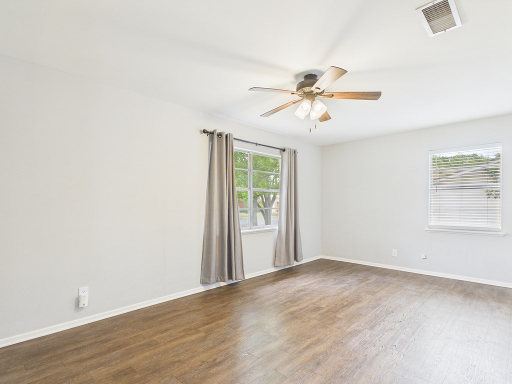 207 Skylark Property Photo 18