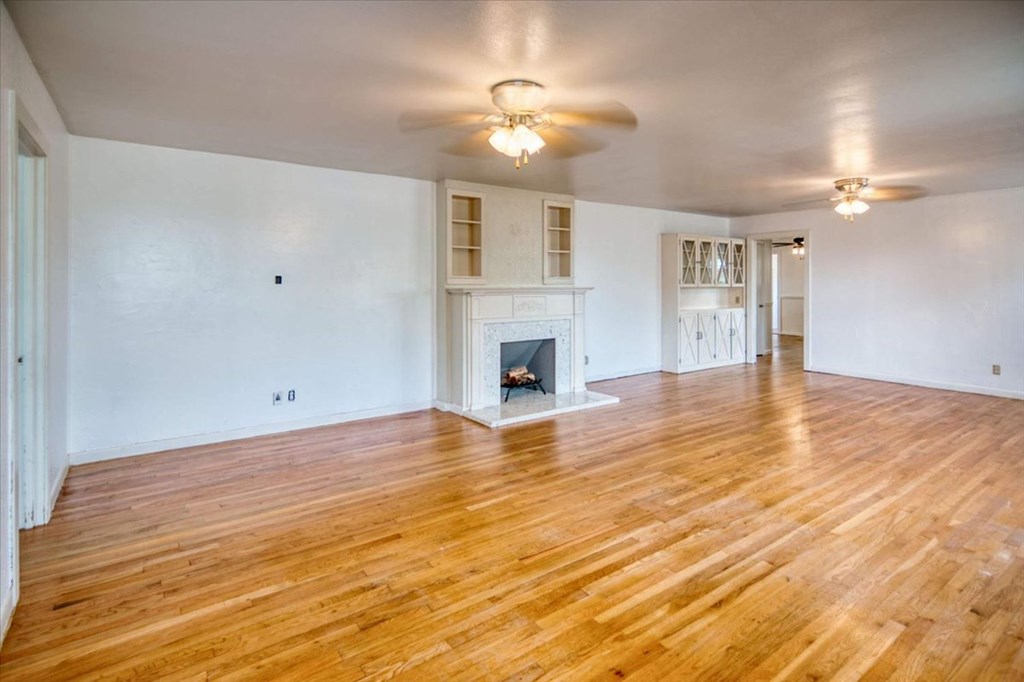 217 Wilson Ave Property Photo 4