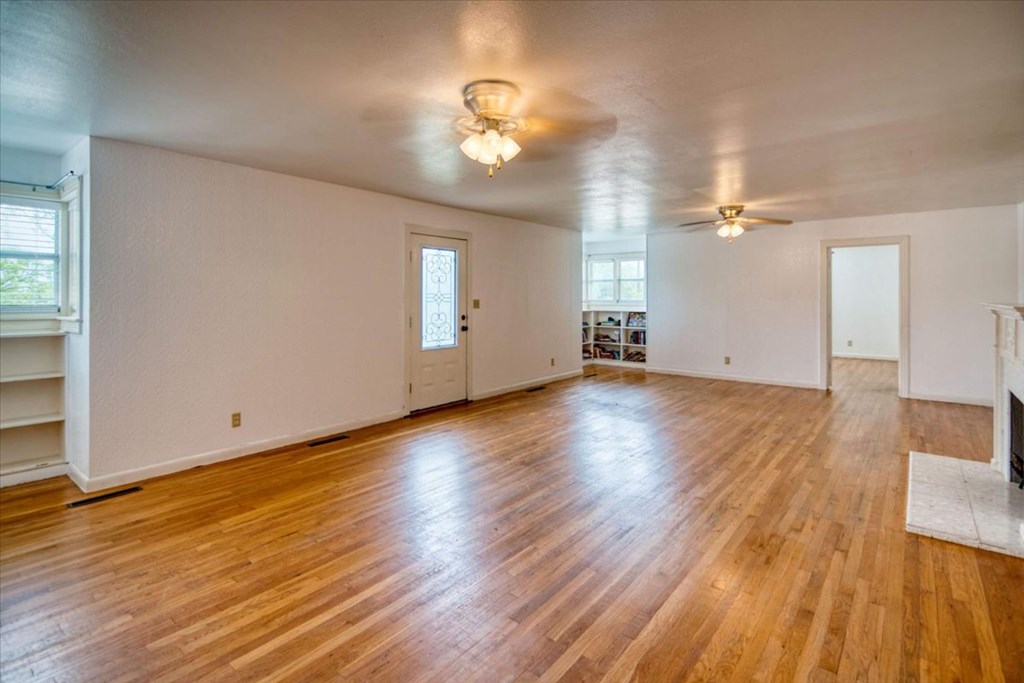 217 Wilson Ave Property Photo 5