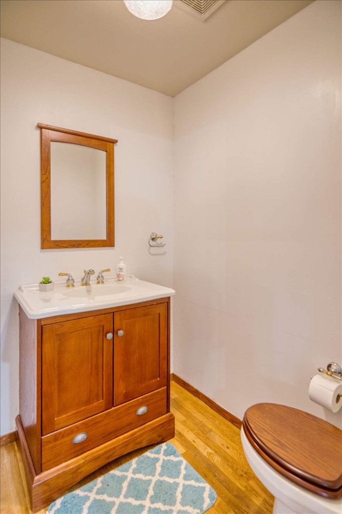 217 Wilson Ave Property Photo 17