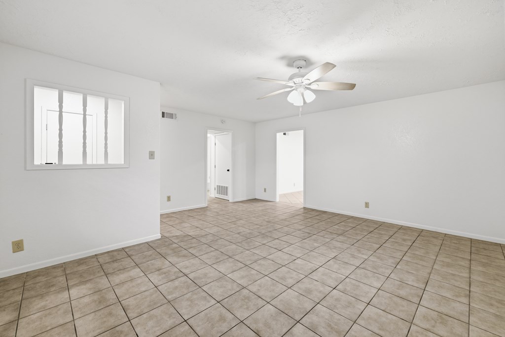 301 N Manor Dr # A Property Photo 3