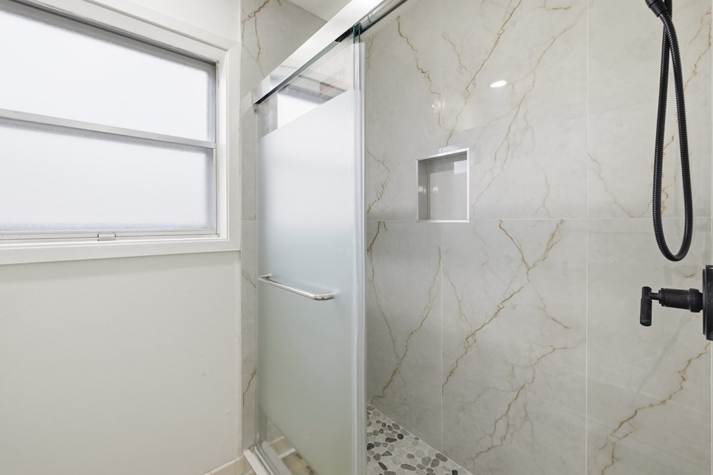 301 N Manor Dr # B Property Photo 12
