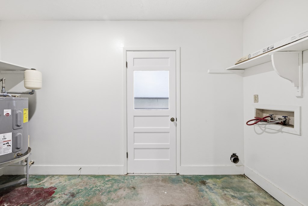 301 N Manor Dr # B Property Photo 16