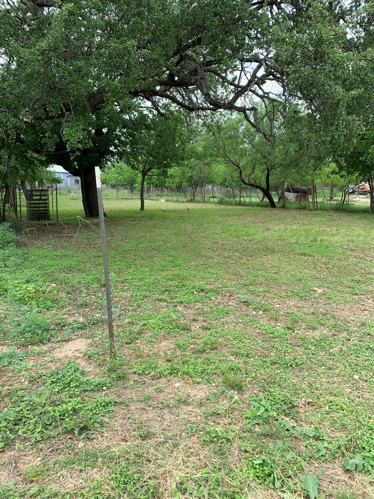 1308 S Melville Property Photo 8