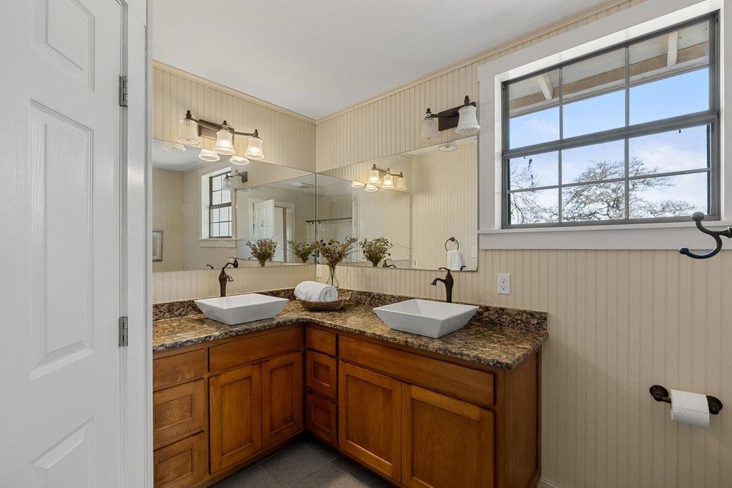 158 Watch Hill Ln Property Photo 21