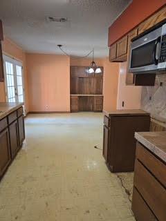 607 N Bowie Property Photo 4