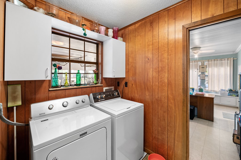 959 S Eagle St Property Photo 23
