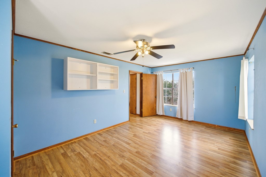 959 S Eagle St Property Photo 35