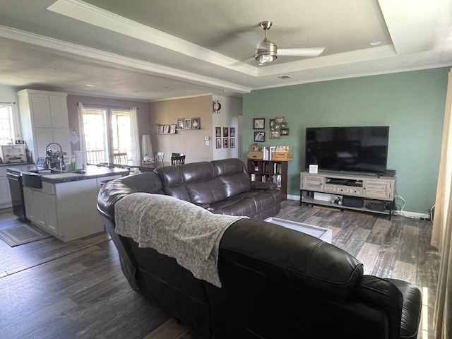 1038 Martin St Property Photo 4