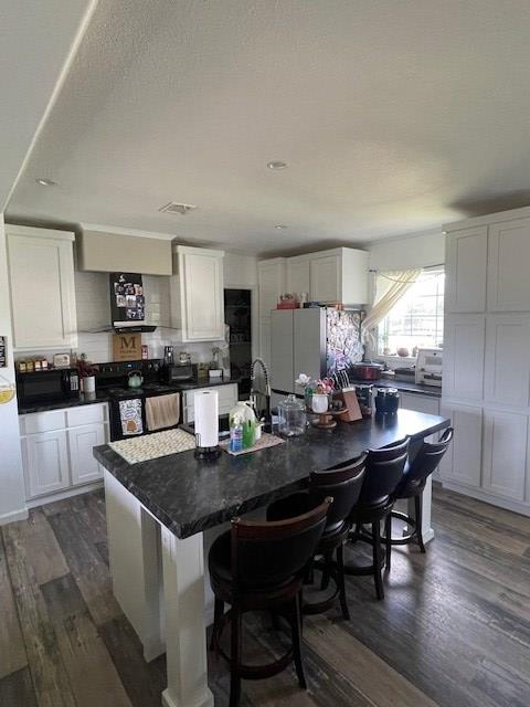1038 Martin St Property Photo 7