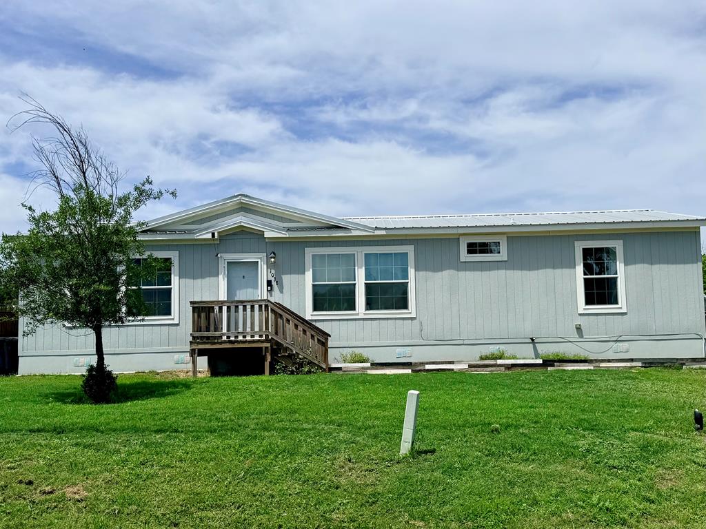 1038 Martin St Property Photo 19